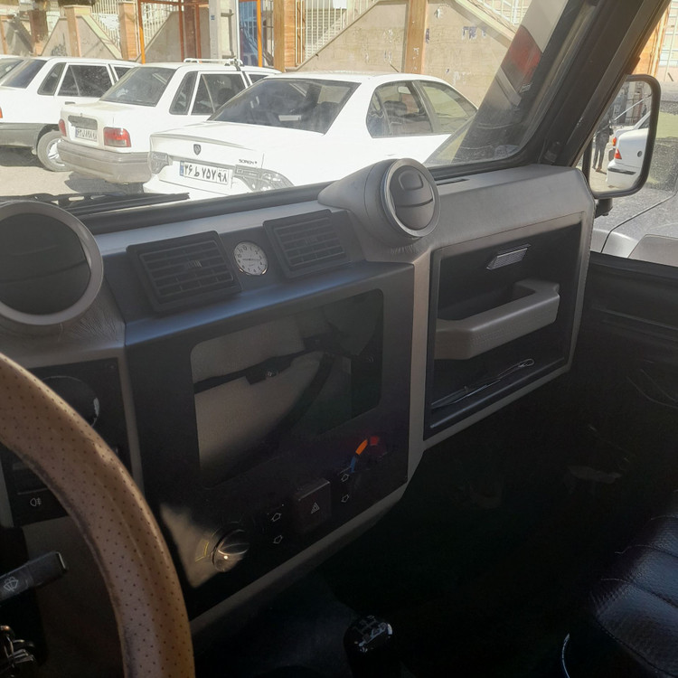 داشبرد پاژن (پوما) دیفندر. مناسب برای لندور و پاژن تا مدل ۸۲